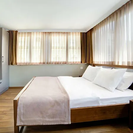 Апартаменты Taksim Premium *