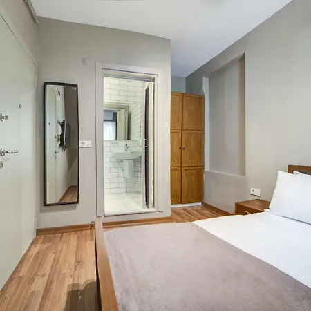 Апартаменты Taksim Premium *